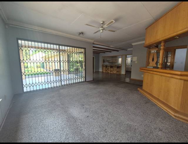 3 BEDROOM TOWNHOUSE FOR SALE IN THREE RIVERS PROPER